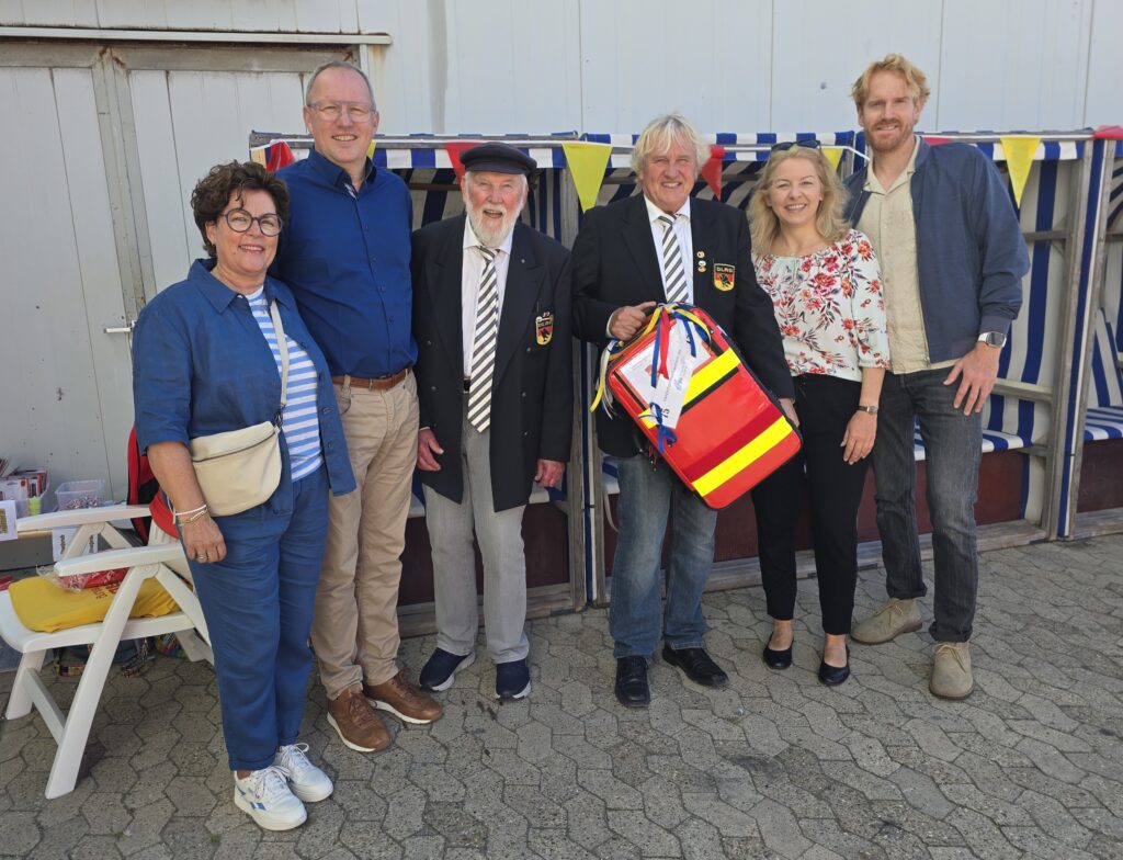 Spendenübergabe Norderney DLRG Jubiläum Bürgerstiftung Norderney